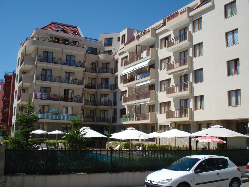Summer Breeze Apartments Солнечный берег Экстерьер фото